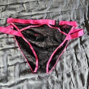 Torrid black lace  and hot pink strappy panty NWT size 1